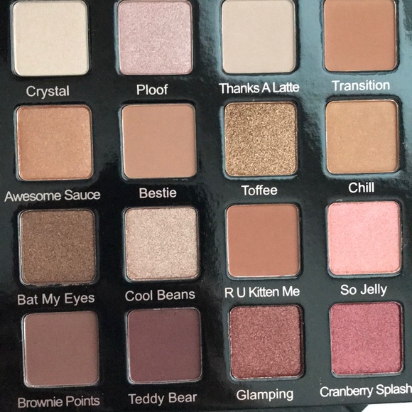 SOLD***Ⓜ️Violet voss HG eyeshadow palette - Picture 3 of 4